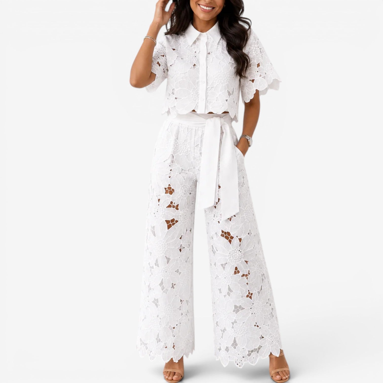 Gretchen™ Completo ricamato in pizzo