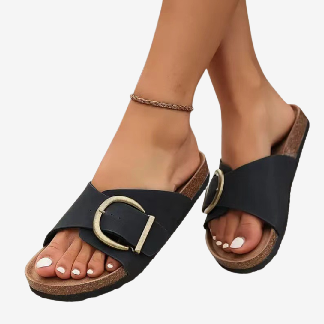 Sabine™ Sandalo con fibbia dorata