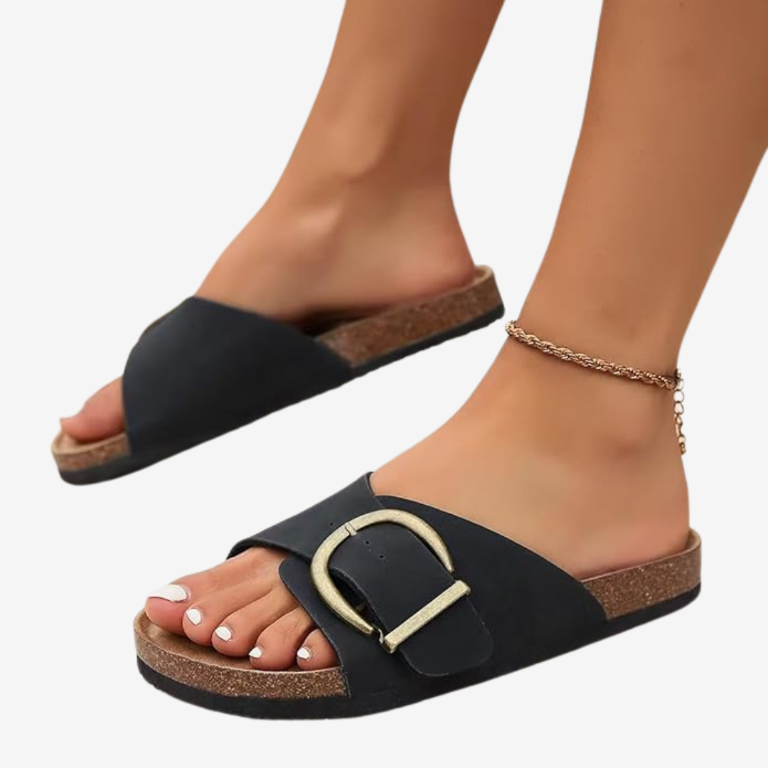 Sabine™ Sandalo con fibbia dorata