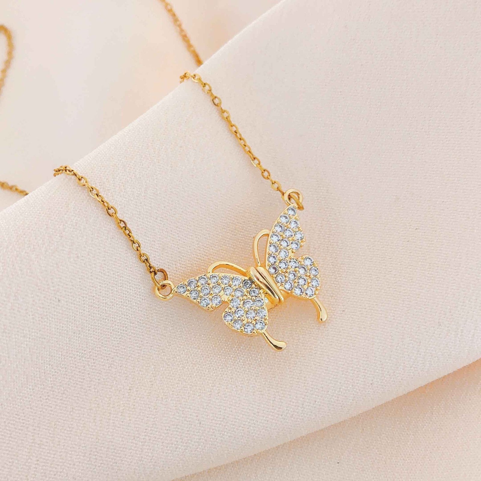 Adaina™ Collana a farfalla