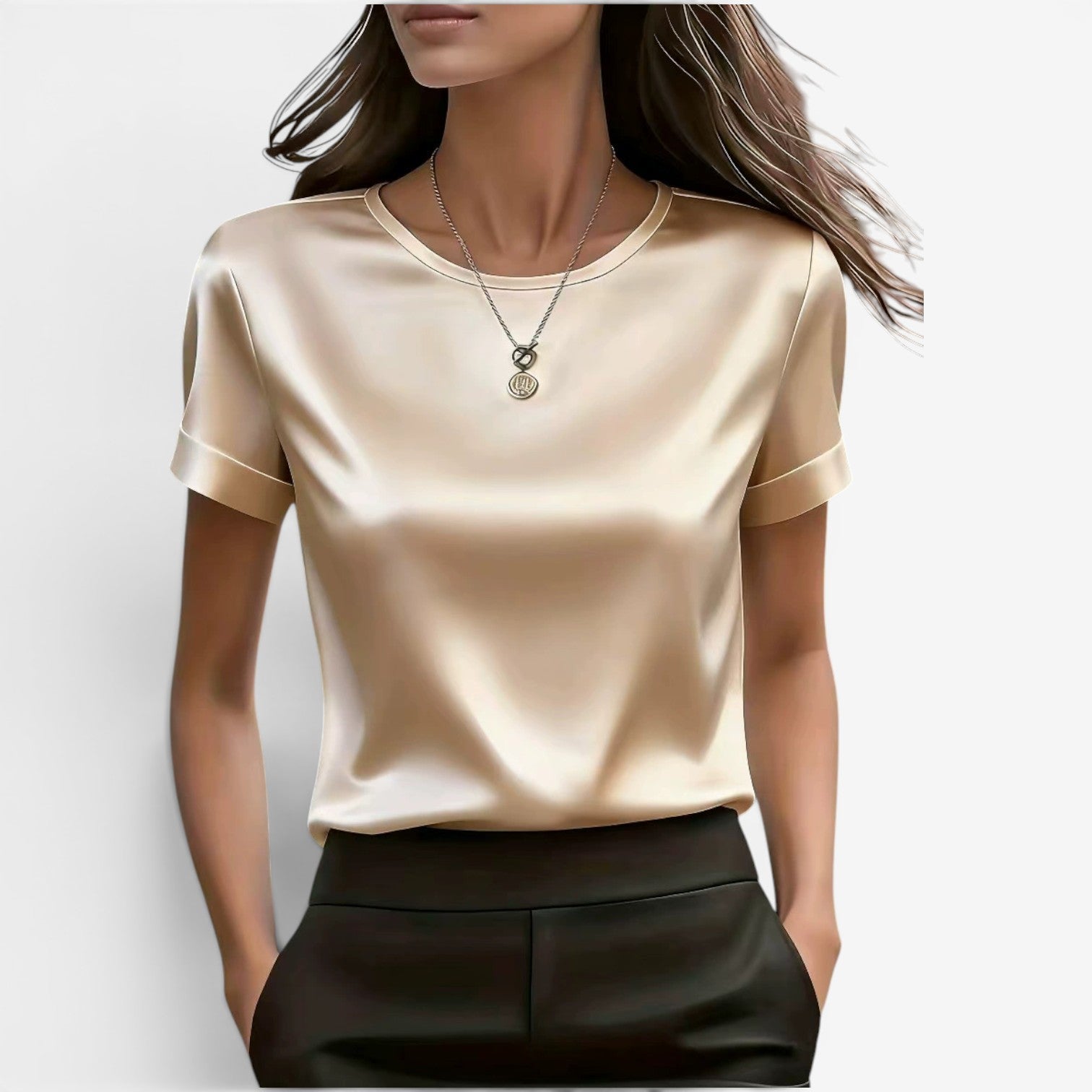 Adina™ T-shirt elegante in raso