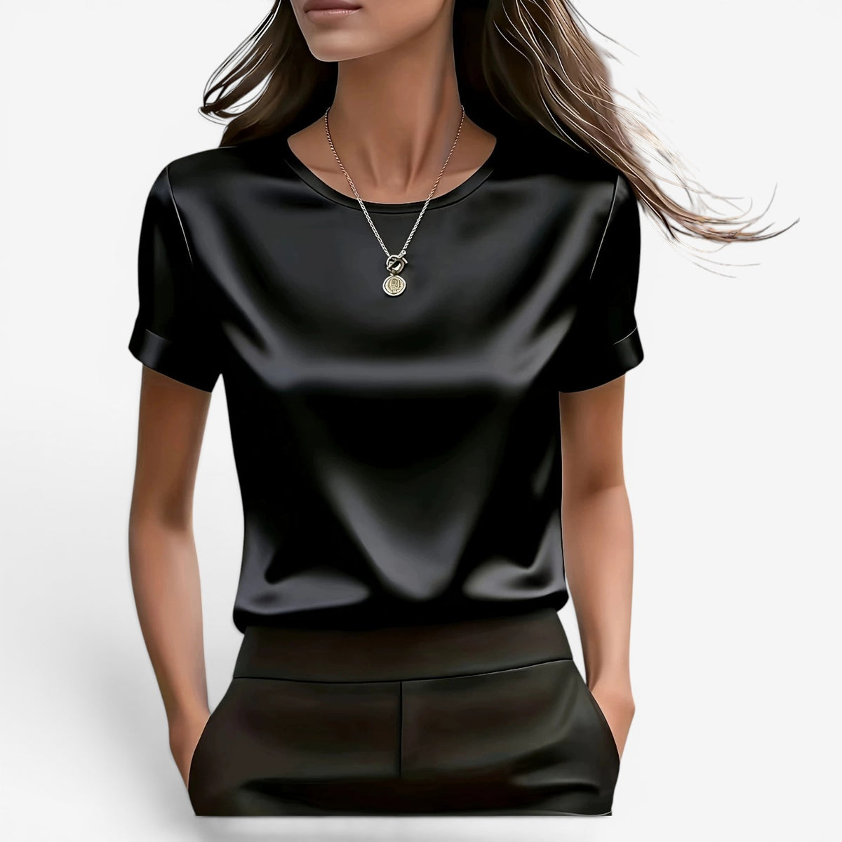 Adina™ T-shirt elegante in raso