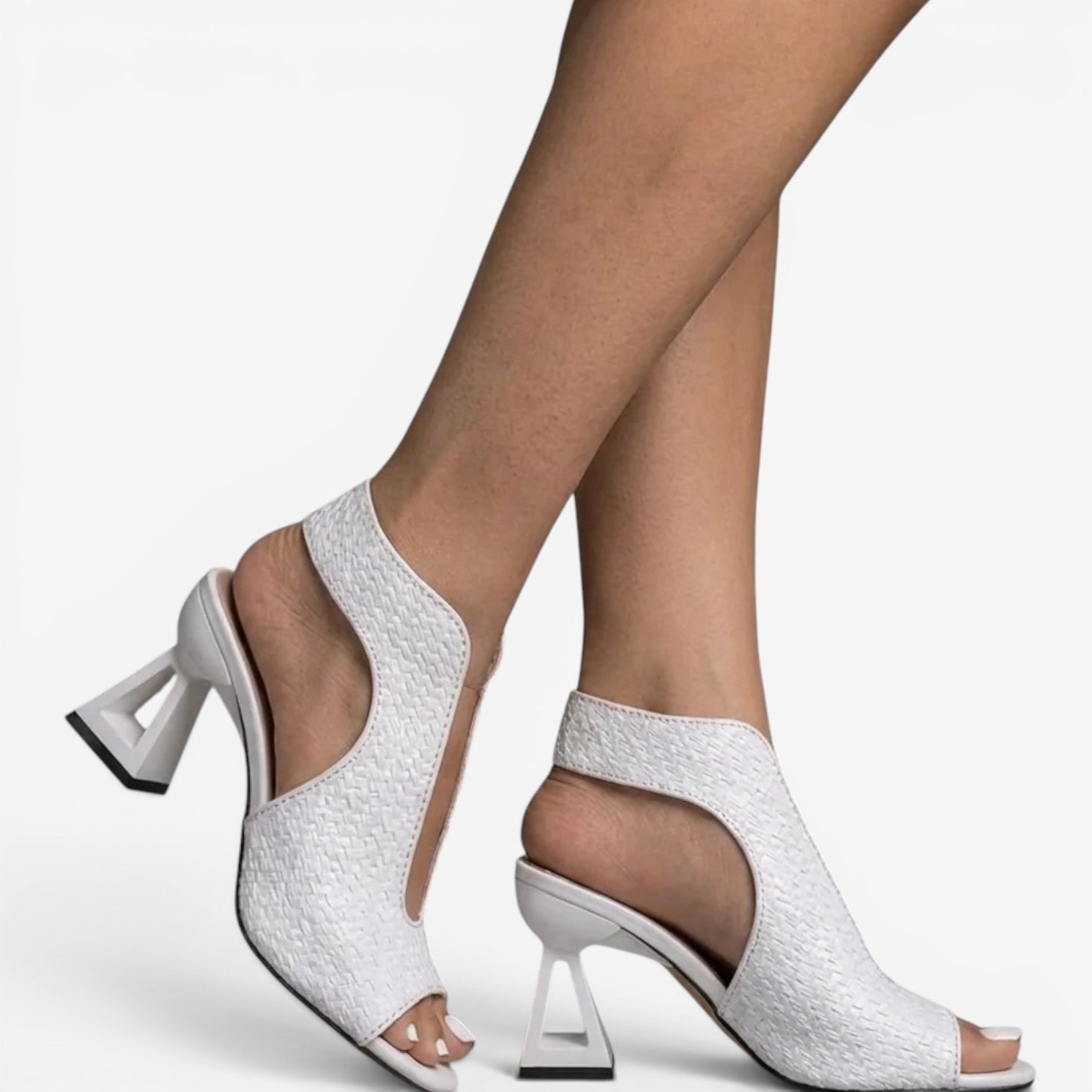 Victoria™ Sandali con tacco geometrico