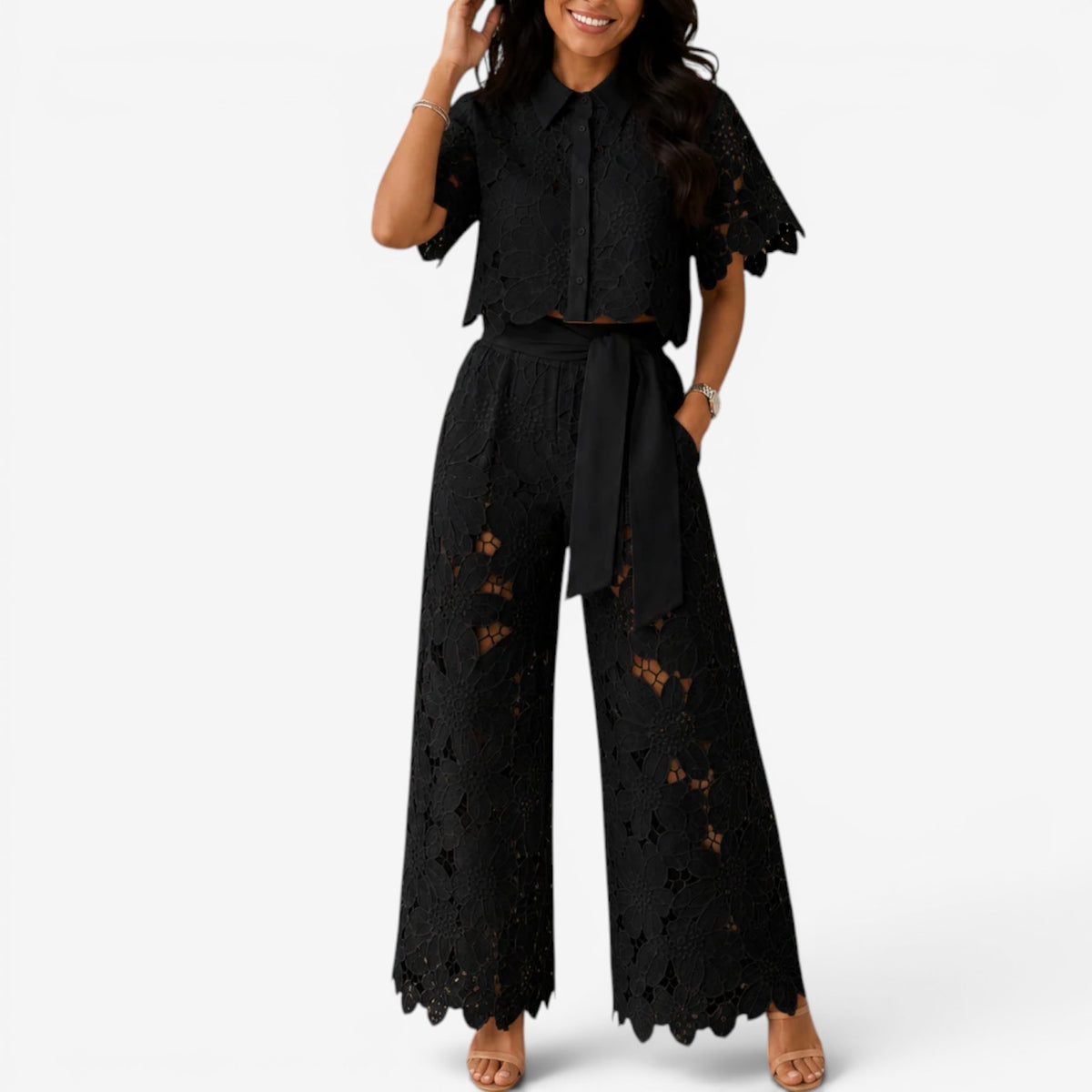 Gretchen™ Completo ricamato in pizzo