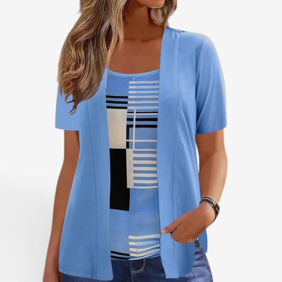 Shalaine™ Blusa a maniche corte