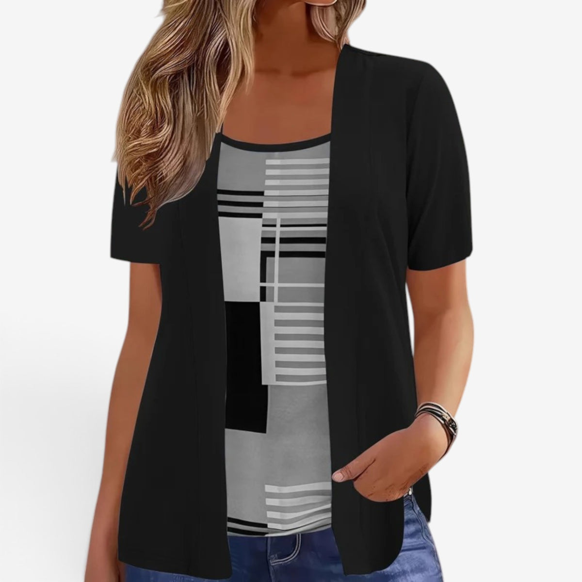 Shalaine™ Blusa a maniche corte